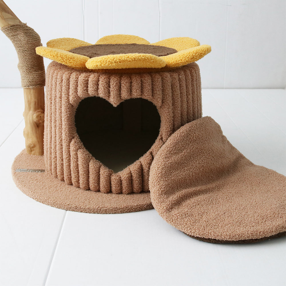 CMISSTREE - Heart Shaped Cat House With Sunflower Cat Tree